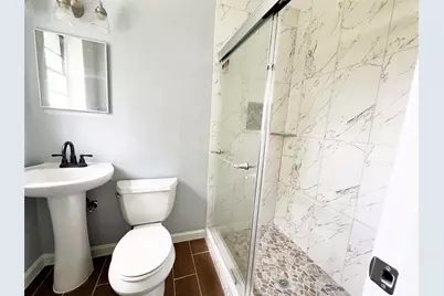 103 Cosmos Street #4, Houston, TX 77009 - Photo 5