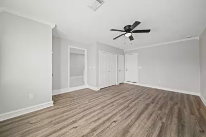 702 S Nugent Street, La Porte, TX 77571 - Photo 11