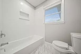 702 S Nugent St, La Porte, TX 77571 - Photo 21