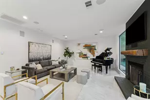 45 Patti Lynn Ln, Houston, TX 77024 - Photo 7