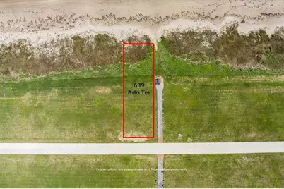 639 Arlo Terrace, Gilchrist, TX 77617 - Photo 11