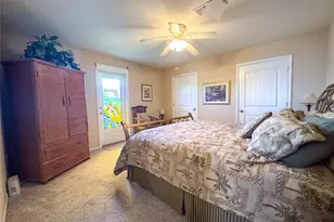 1031 Redfish St, Bayou Vista, TX 77563 - Photo 13