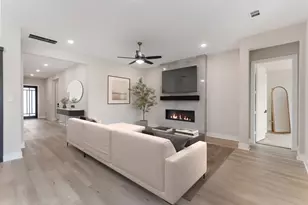 8143 Fenway Hts Dr, The Woodlands, TX 77389 - Photo 9