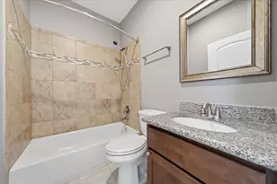 1401 Dorothy St, Houston, TX 77008 - Photo 5