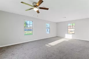 986 Dewalt St, Houston, TX 77088 - Photo 3