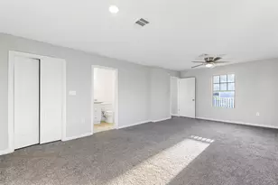 986 Dewalt St, Houston, TX 77088 - Photo 5