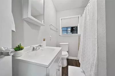 1606 W 8th Street, Freeport, TX 77541 - Photo 13