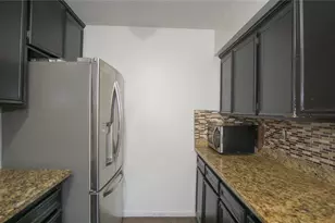 10662 Bexley Dr, Houston, TX 77099 - Photo 7