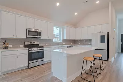 200 Catalina Cove Drive, Katy, TX 77493 - Photo 17