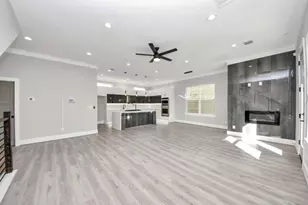 604 W 28th St, Houston, TX 77008 - Photo 7