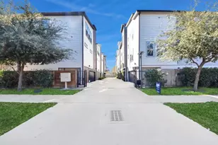 604 W 28th St, Houston, TX 77008 - Photo 3