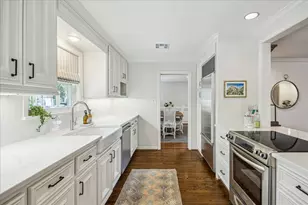 5655 Overbrook Ln, Houston, TX 77056 - Photo 13