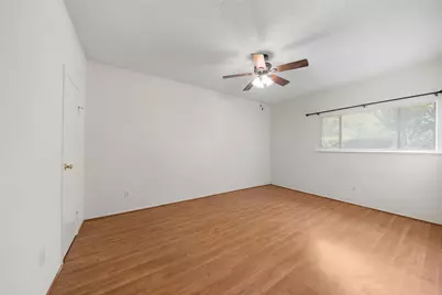 7033 N Holiday Drive, Galveston, TX 77550 - Photo 17