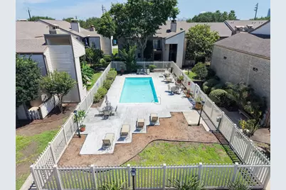 7033 N Holiday Drive, Galveston, TX 77550 - Photo 21