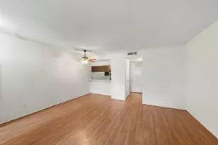 7033 N Holiday Dr, Galveston, TX 77550 - Photo 13