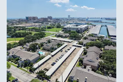 7033 N Holiday Drive, Galveston, TX 77550 - Photo 41