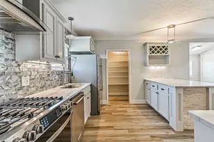 4019 3rd St, Galveston, TX 77554 - Photo 13