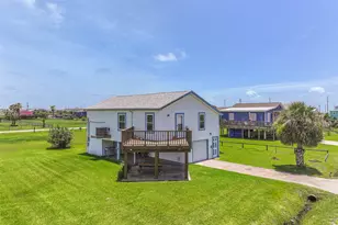 4019 3rd St, Galveston, TX 77554 - Photo 3