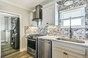 4019 3rd St, Galveston, TX 77554 - Photo 11
