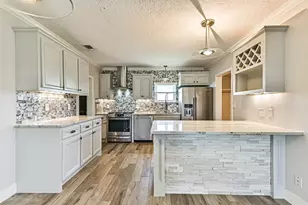 4019 3rd St, Galveston, TX 77554 - Photo 9
