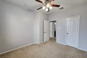 9346 Valley Tree Ln, Houston, TX 77089 - Photo 17