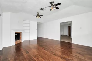 10131 Kent Towne Ln, Sugar Land, TX 77498 - Photo 31