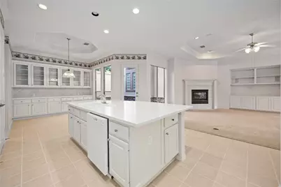 102 W Racing Cloud Court, The Woodlands, TX 77381 - Photo 13