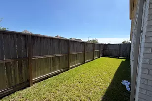 5702 Kenloch Ct., Pasadena, TX 77505 - Photo 15