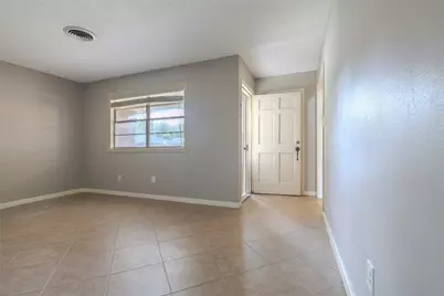 2308 Hillcrest Drive, Bay City, TX 77414 - Photo 5