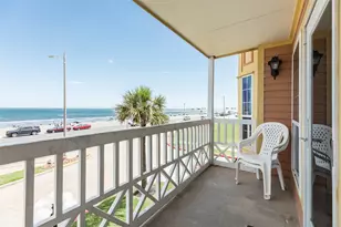 6300 Seawall Blvd, Galveston, TX 77551 - Photo 3