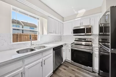 1221 Cedar Post Lane #7D, Houston, TX 77055 - Photo 9