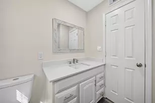 1221 Cedar Post Ln, Houston, TX 77055 - Photo 15