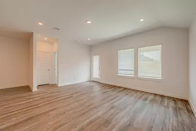 1018 Fringed Bluestar Drive, Rosharon, TX 77583 - Photo 11