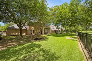 1422 Hillside Forest Dr, Sugar Land, TX 77479 - Photo 35