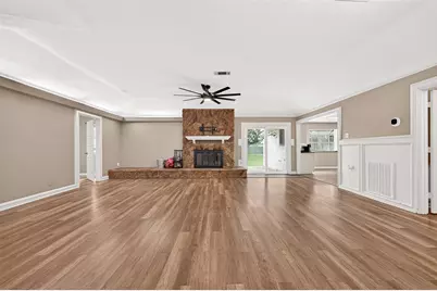 5607 Avenue M 1/2, Santa Fe, TX 77510 - Photo 7