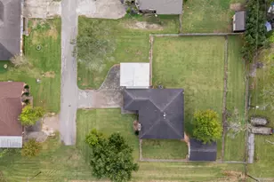 2210 County Rd 769B, Brazoria, TX 77422 - Photo 27