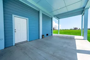 4019 Mitote Dr, Galveston, TX 77554 - Photo 11
