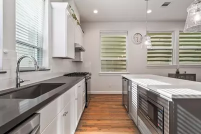 316 Jensen Drive, Houston, TX 77020 - Photo 13