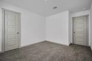 7731 Suffolk Vly Ln, Rosharon, TX 77583 - Photo 17