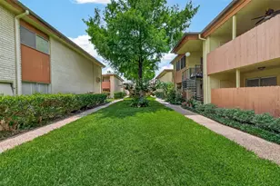 7714 Renwick Dr, Houston, TX 77081 - Photo 25