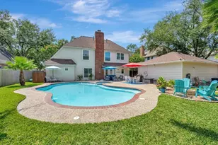 714 Crestwood Dr, El Lago, TX 77586 - Photo 1