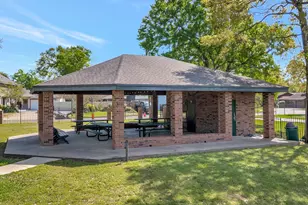 714 Crestwood Dr, El Lago, TX 77586 - Photo 47