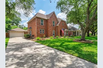 714 Crestwood Drive, El Lago, TX 77586 - Photo 1