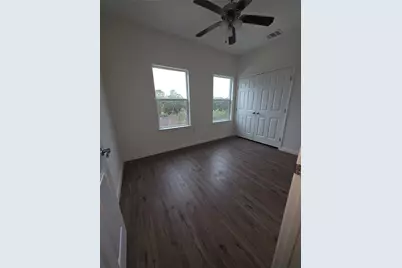 8810 Bent Oak Lane, Hitchcock, TX 77563 - Photo 11
