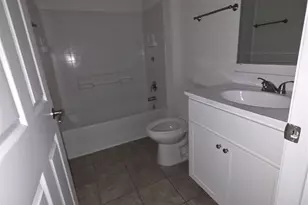 8810 Bent Oak Ln, Hitchcock, TX 77563 - Photo 13