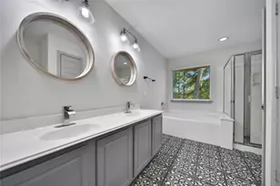 26 Peach Ridge Pl, The Woodlands, TX 77382 - Photo 13