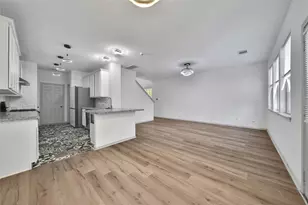 26 Peach Ridge Pl, The Woodlands, TX 77382 - Photo 5