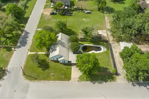 211 15th St, Hempstead, TX 77445 - Photo 27