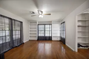 211 15th St, Hempstead, TX 77445 - Photo 9
