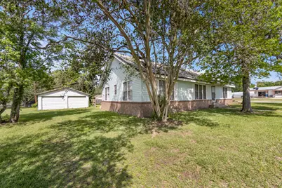 211 15th Street, Hempstead, TX 77445 - Photo 23